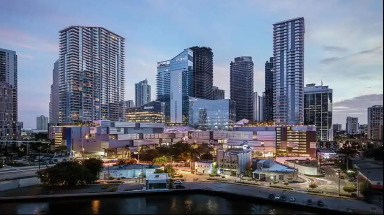 Modern 1 Bed In The Heart Of Brickell With Free Parking Apartman Miami Kültér fotó